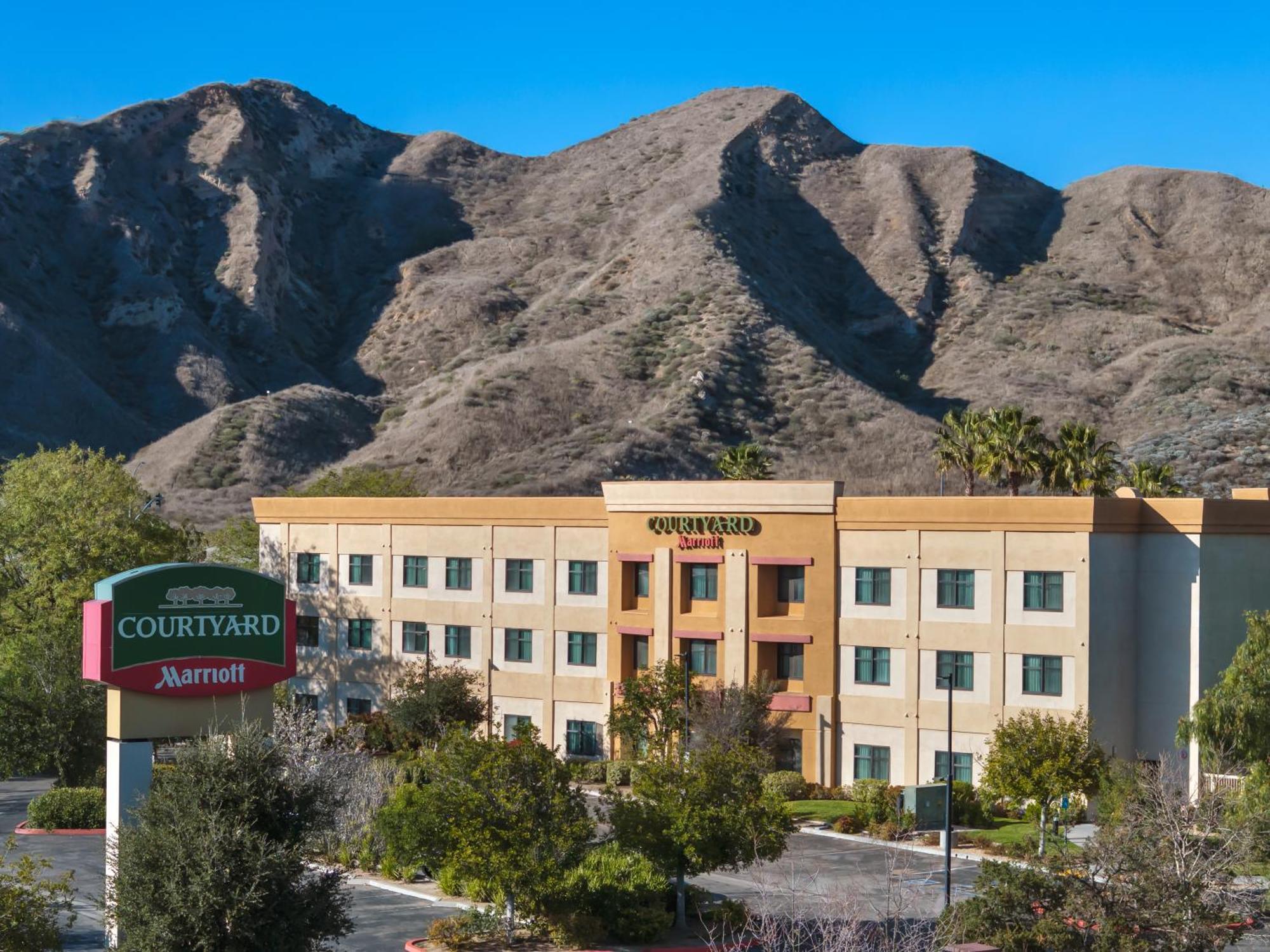 Courtyard By Marriott Santa Clarita Valencia Hotell Eksteriør bilde